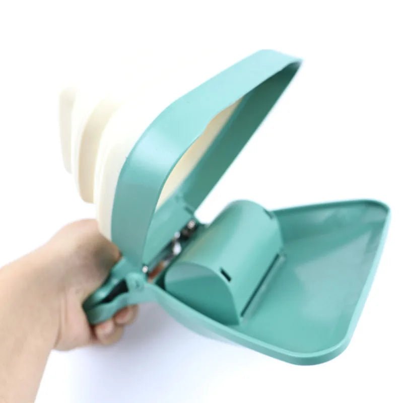 DOG POOPER SCOOPER FOLDABLE| PLUS 1 ROLL WASTE BAGS - PET LOVE